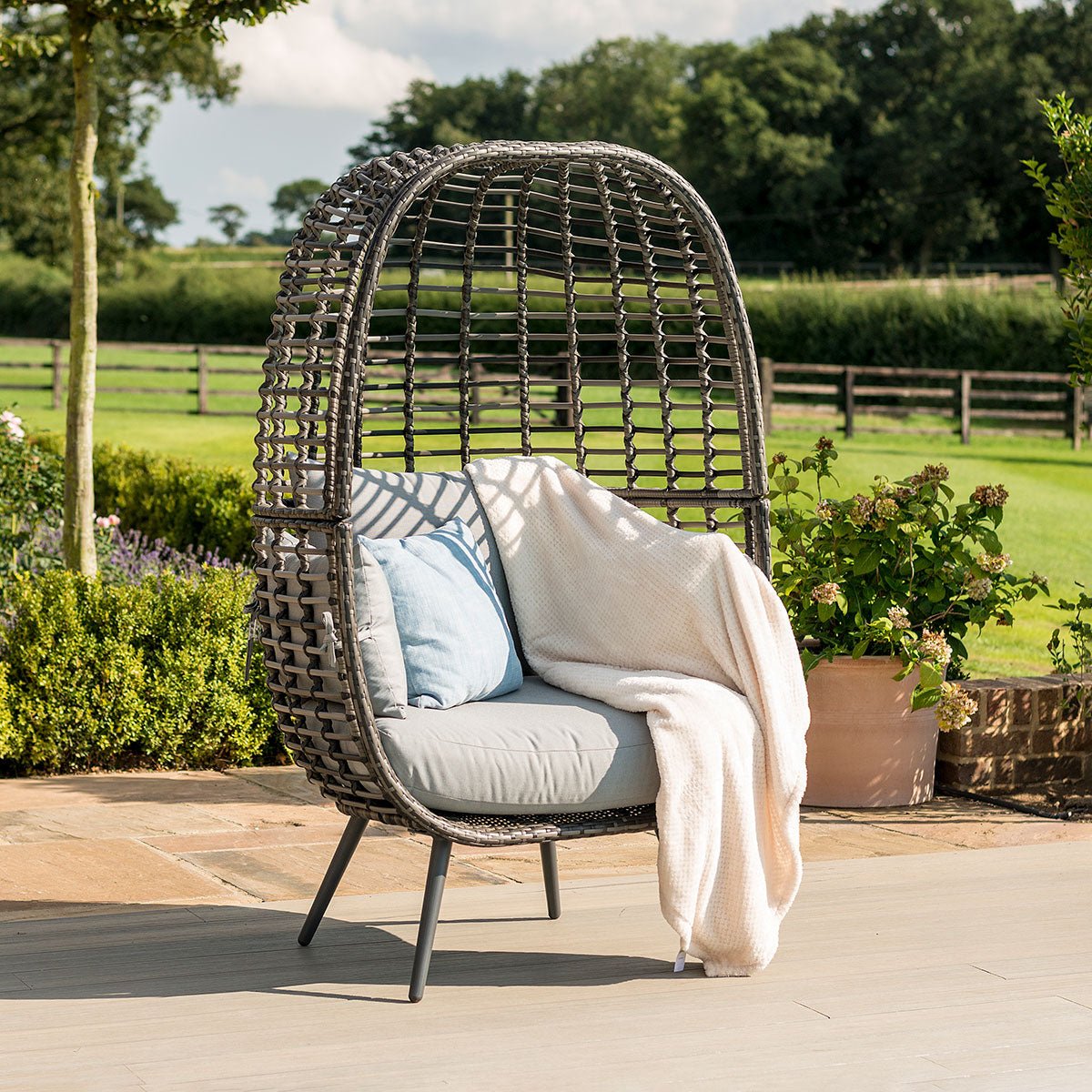 Pod garden chair best sale