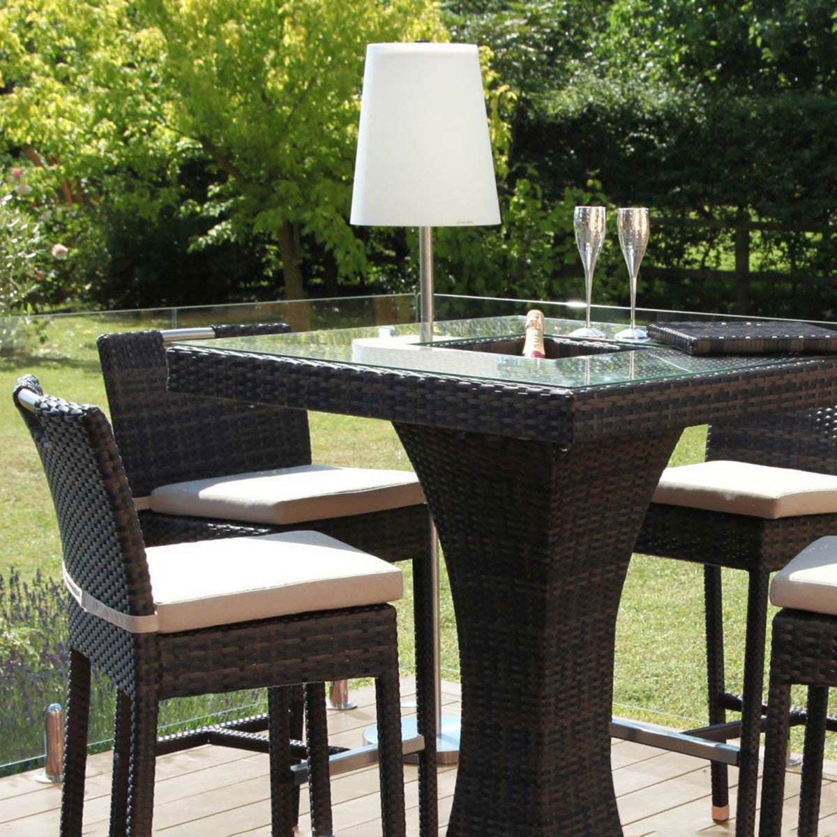 Rattan bar set online with ice bucket