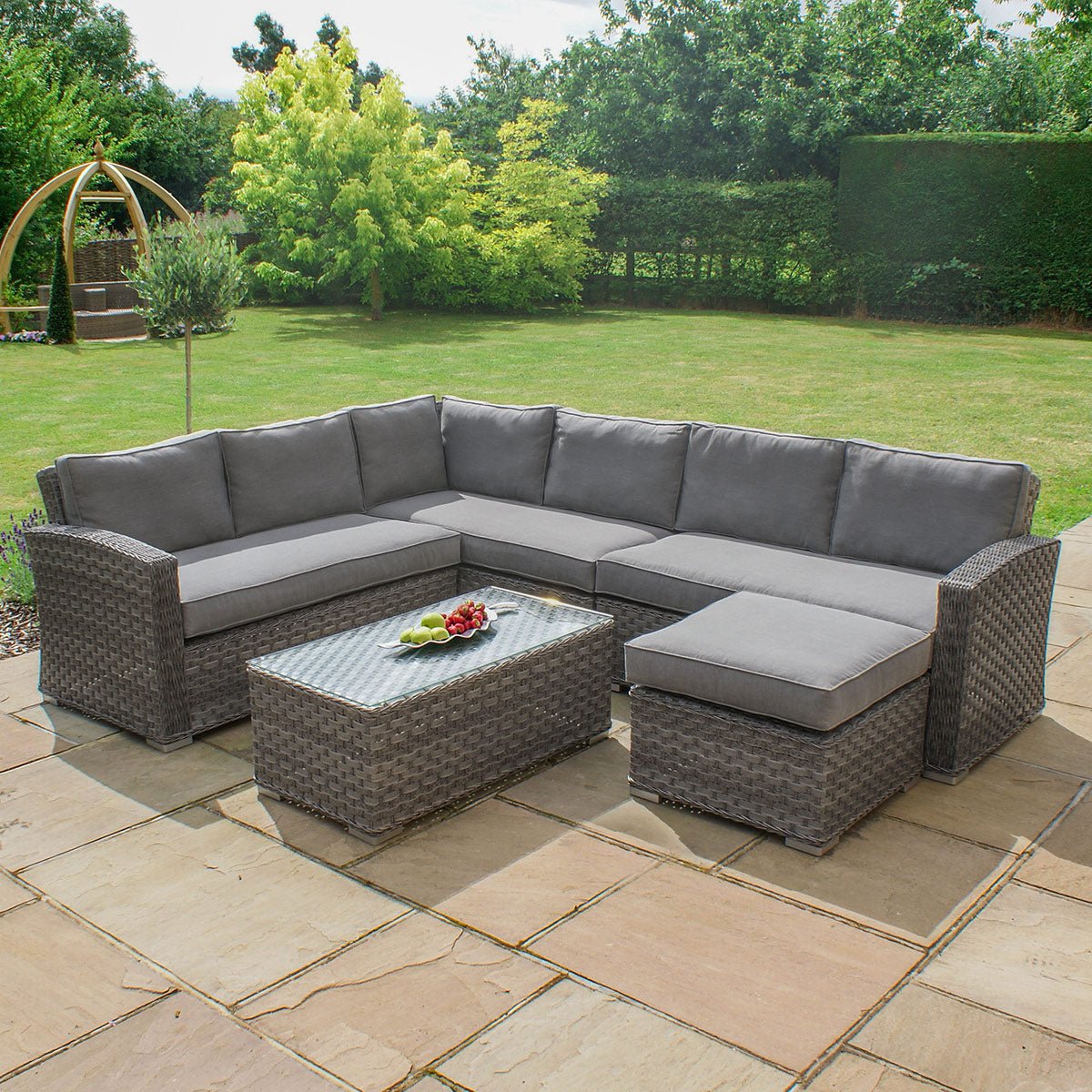 Maze - Victoria Large Corner Group – Modern Rattan Ltd